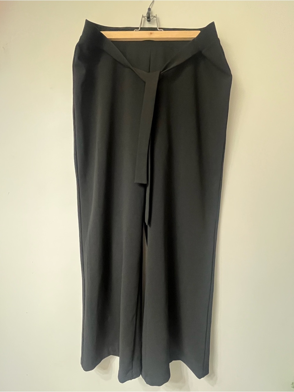 Calvin Klein Black Straight-Leg Tie-Waist Pants